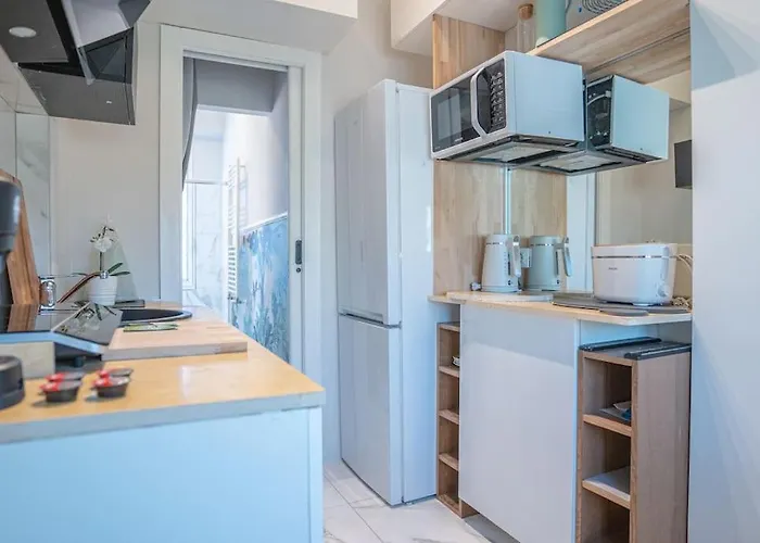 Hotel Singola Con Ac, Tv, Wi-fi E Cucina