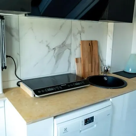 Apartment Singola Con Ac, Tv, Wi-fi E Cucina *