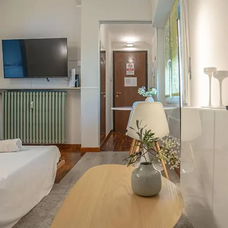 Singola Con Ac, Tv, Wi-fi E Cucina Apartment Milan